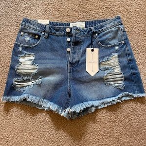 NWT Ban.jara loose fit super high rise jean shorts. Size 11/29